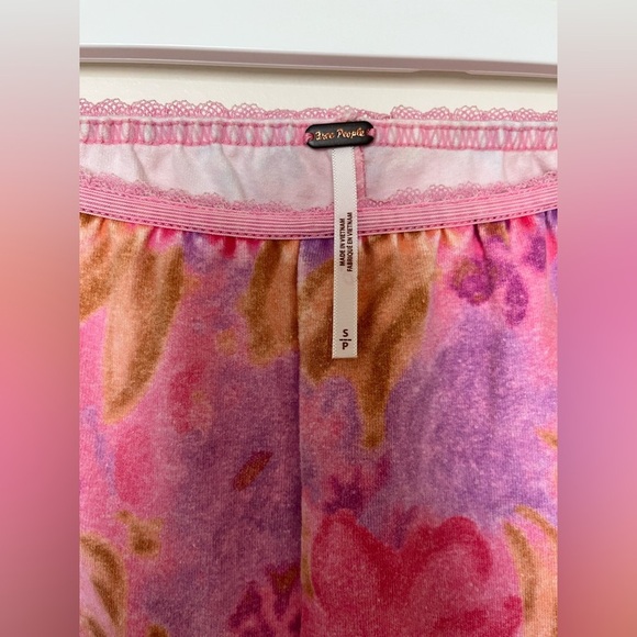 Free People Get Physical set - Picture 9 of 14